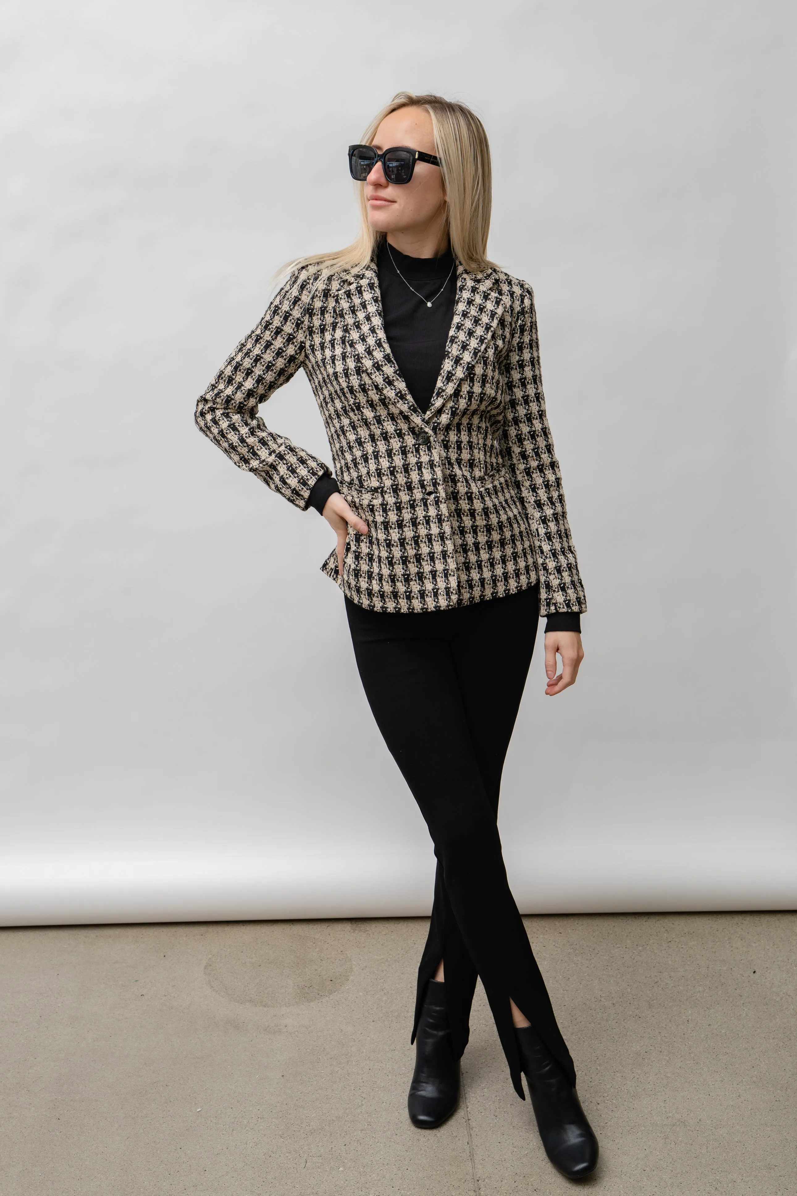 Chic  & Classy Houndstooth Blazer