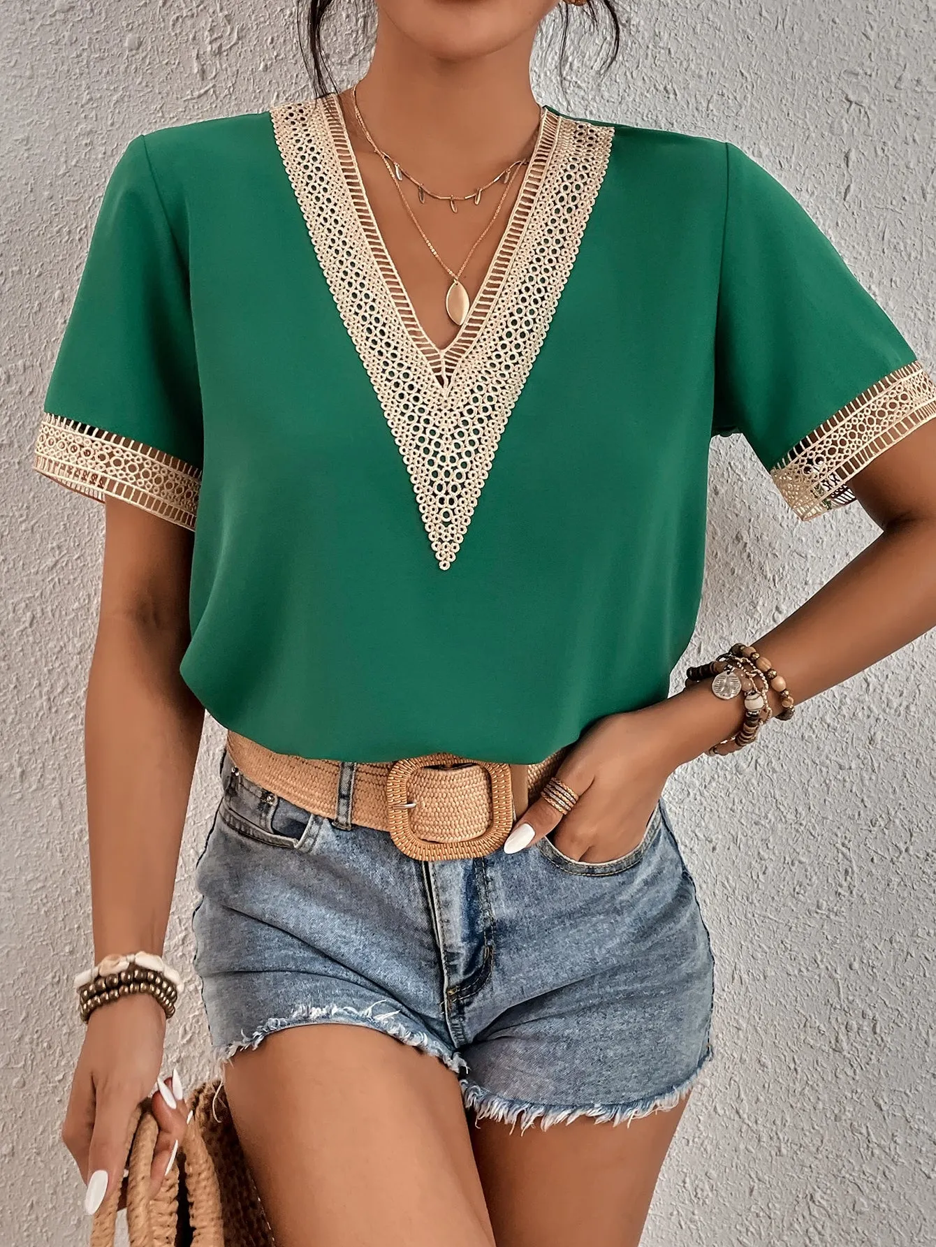 Contrast Guipure Lace Blouse