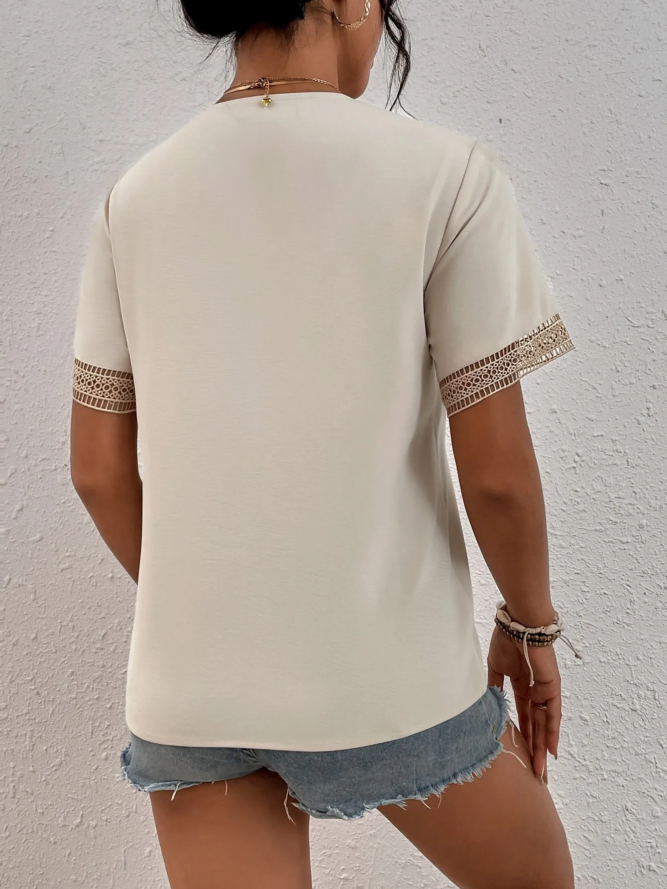 Contrast Guipure Lace Blouse