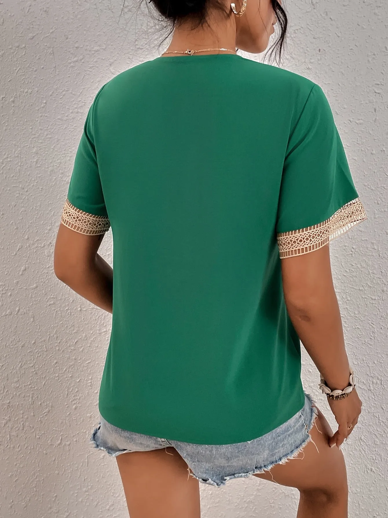 Contrast Guipure Lace Blouse