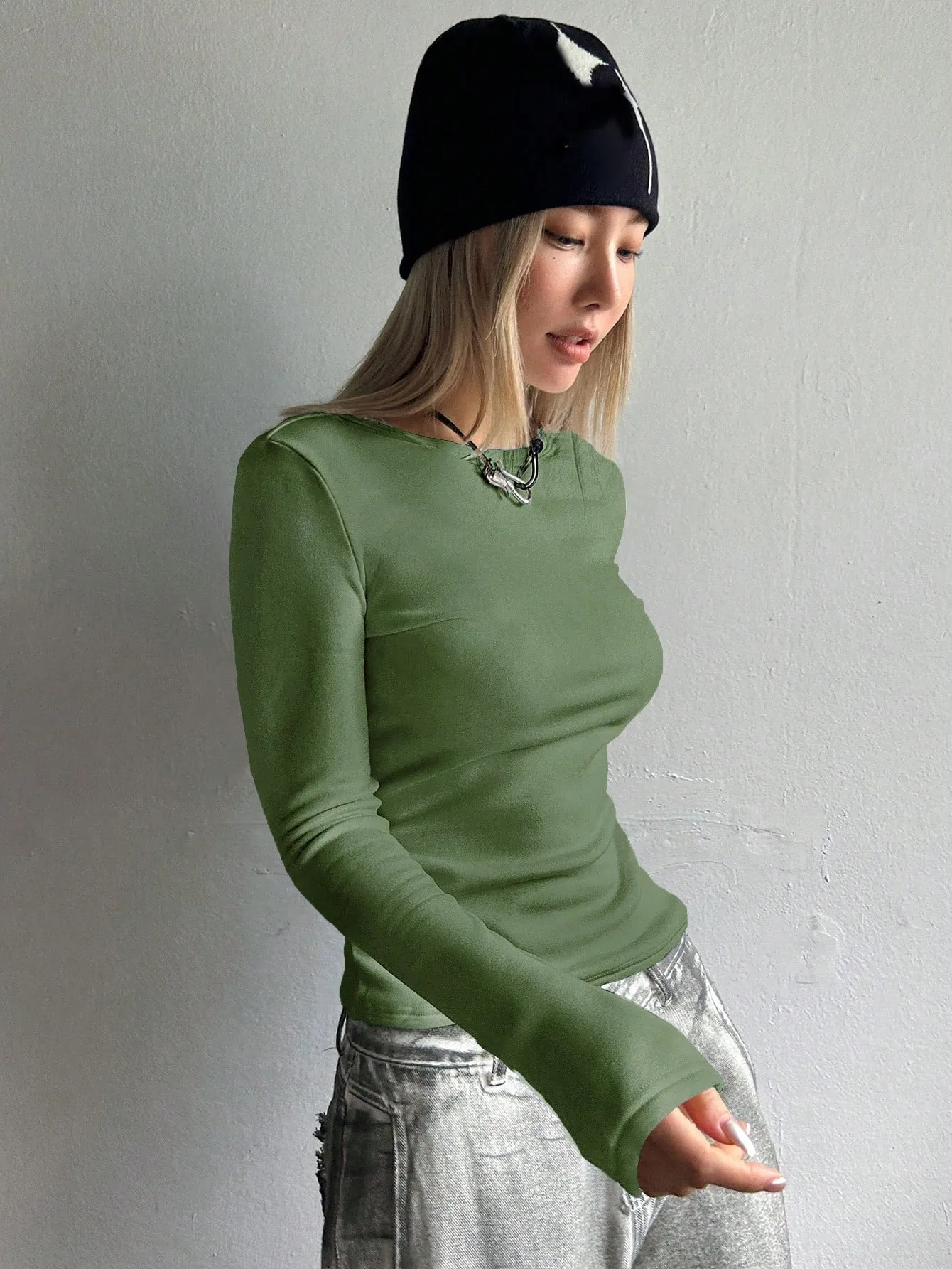 DAZY Solid Round Neck Tee