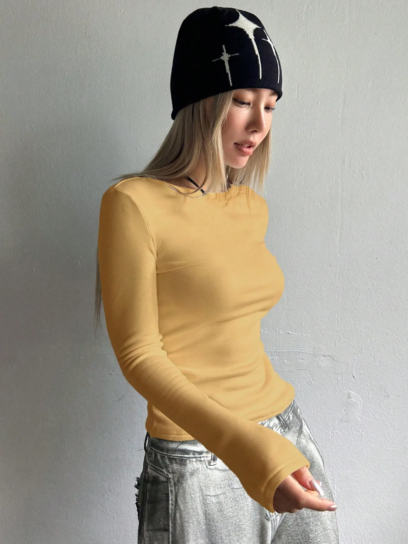 DAZY Solid Round Neck Tee