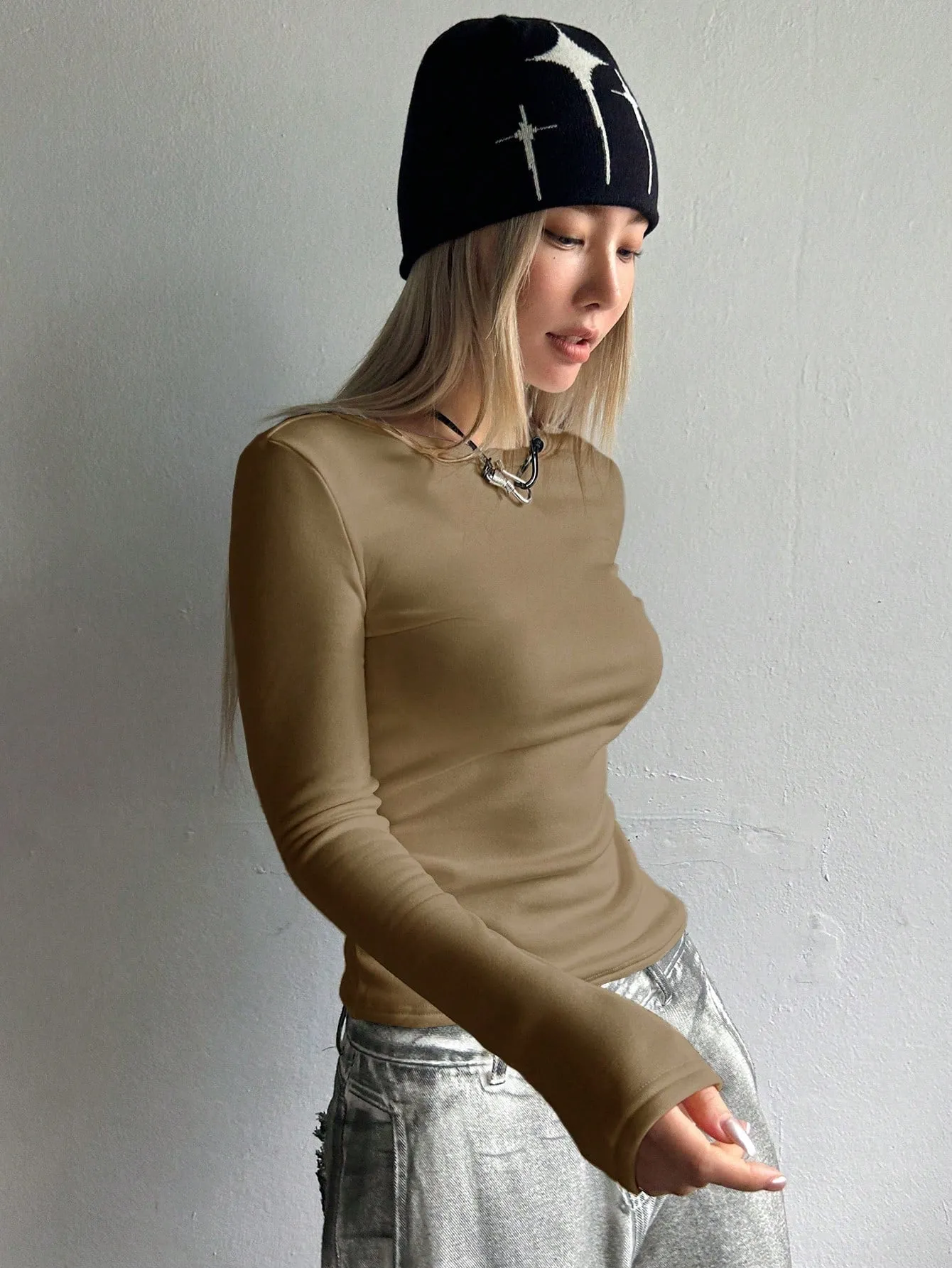 DAZY Solid Round Neck Tee