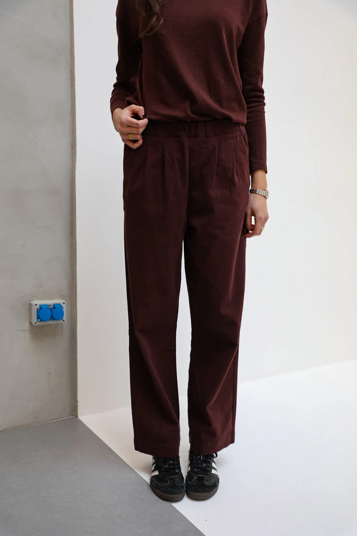 Elastic Pants Burgundy