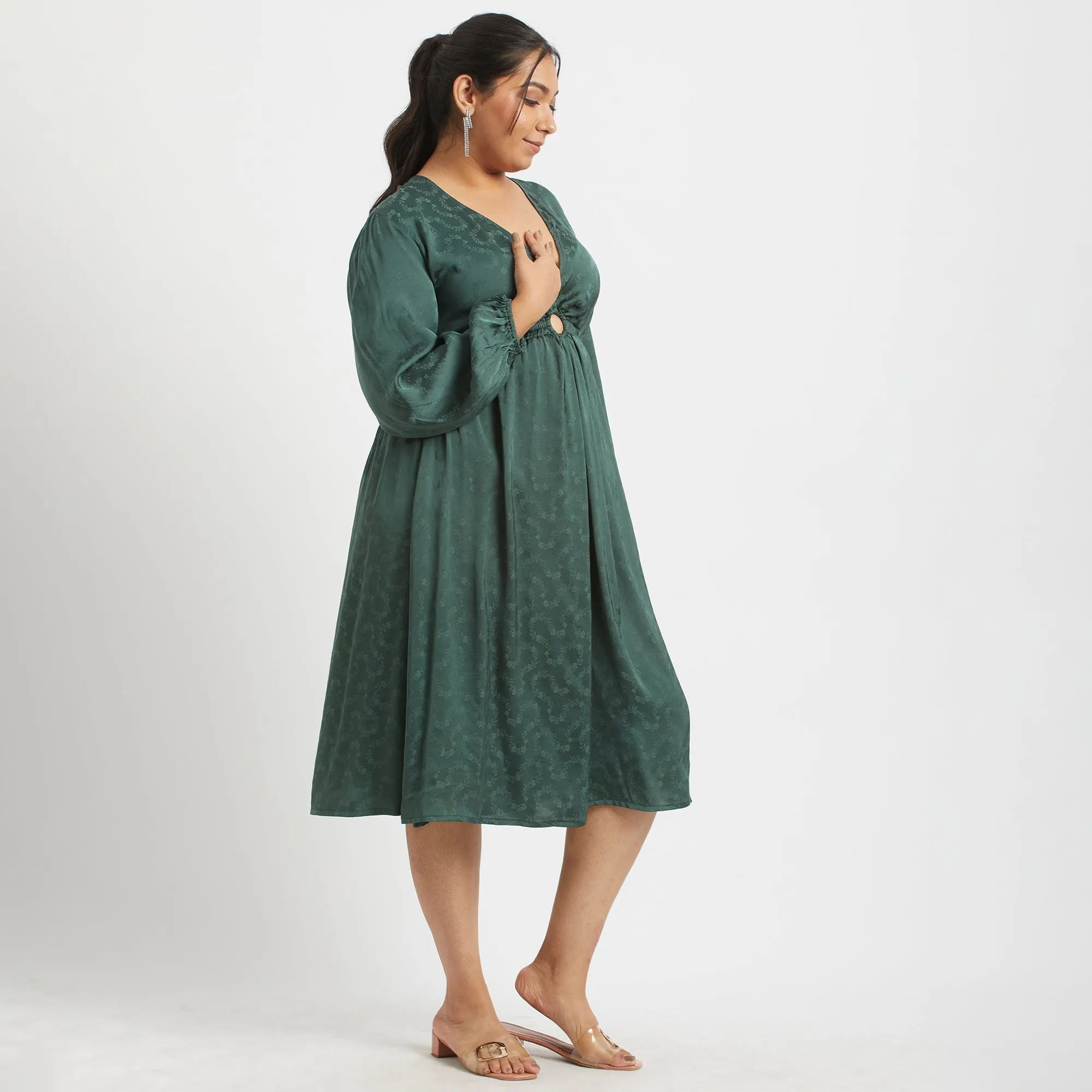 Green viscose jacquard ring detail plus size cut-out midi dress