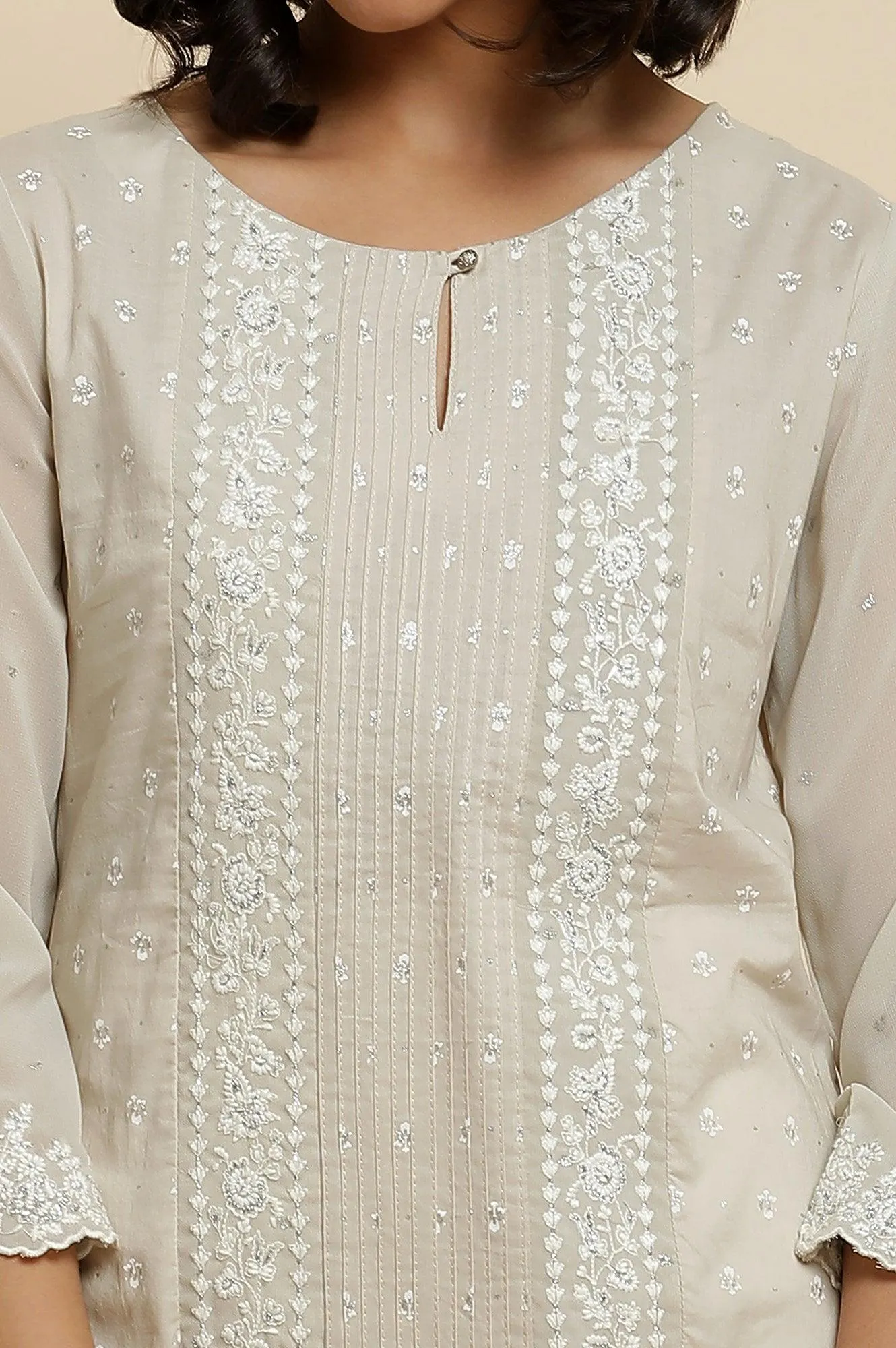 Grey Embroidered Kurta & Parallel Pants Set
