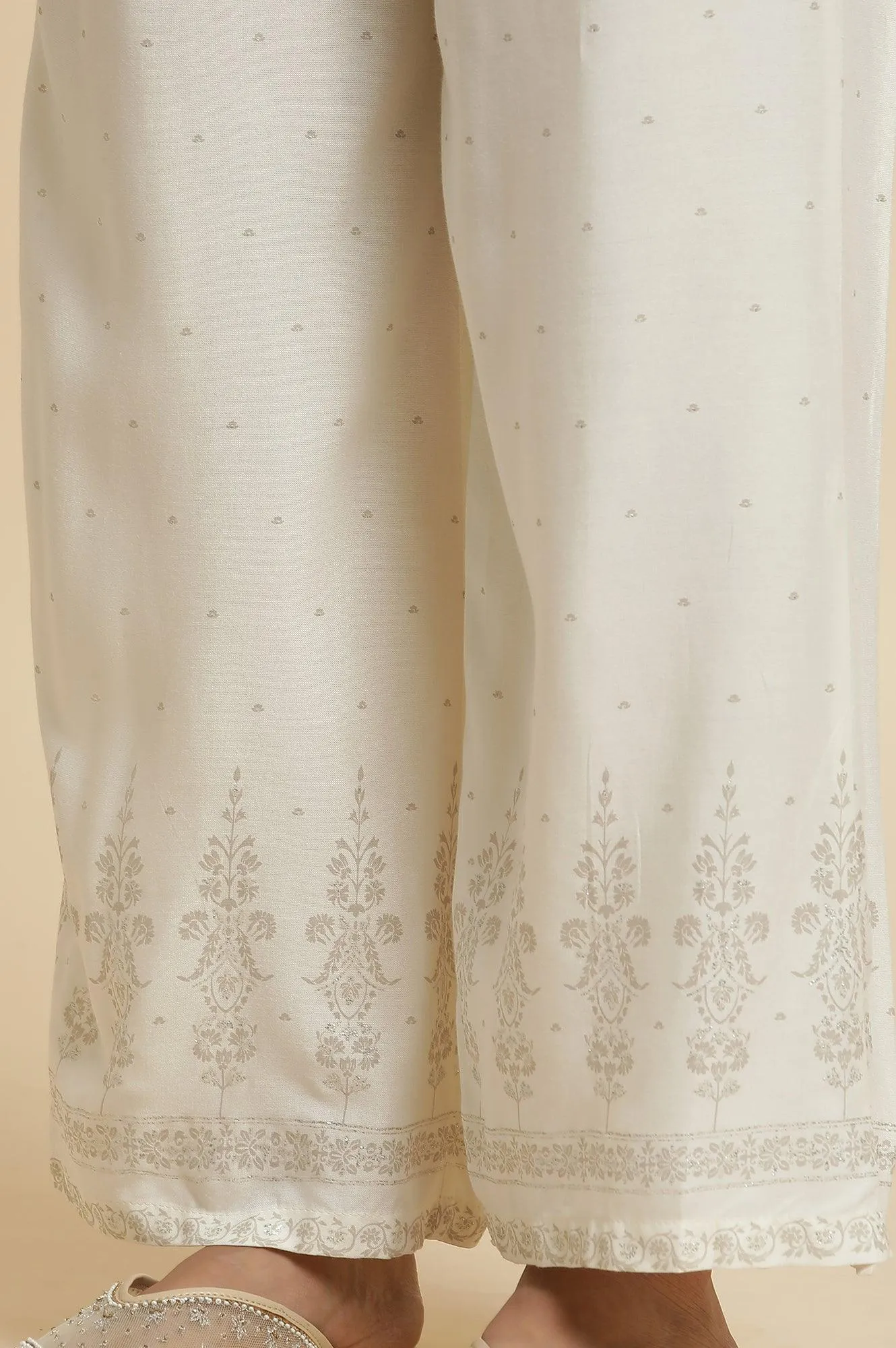Grey Embroidered Kurta & Parallel Pants Set