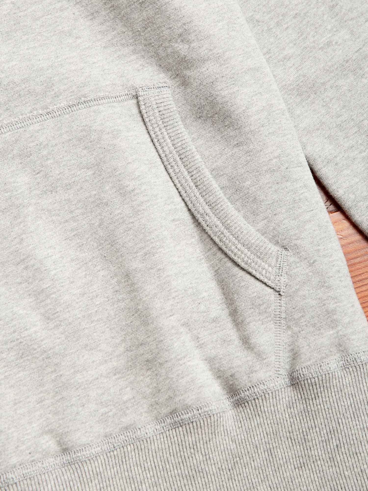 Pullover Hoodie in Heather Grey