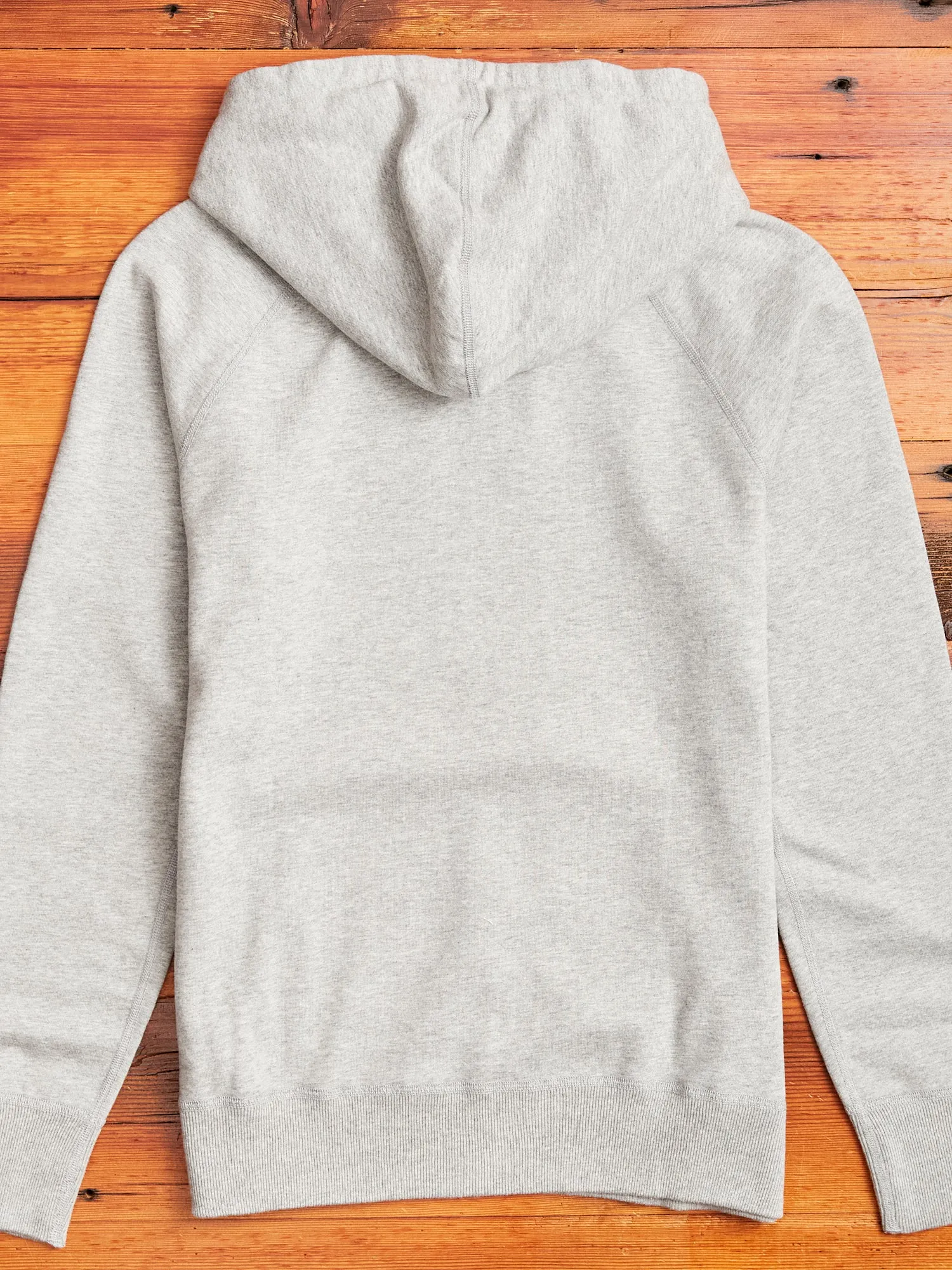 Pullover Hoodie in Heather Grey