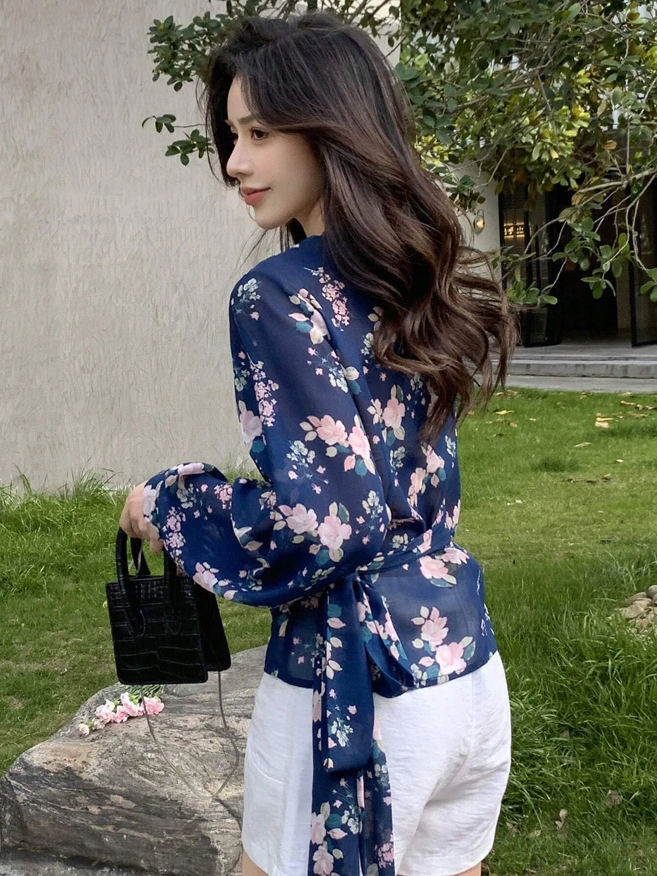 SHEIN DAZY Floral Print Surplice Neck Lantern Sleeve Blouse