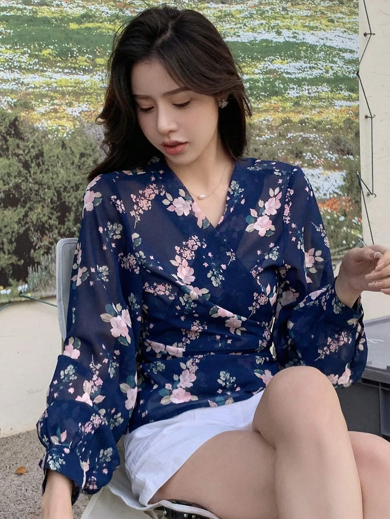SHEIN DAZY Floral Print Surplice Neck Lantern Sleeve Blouse