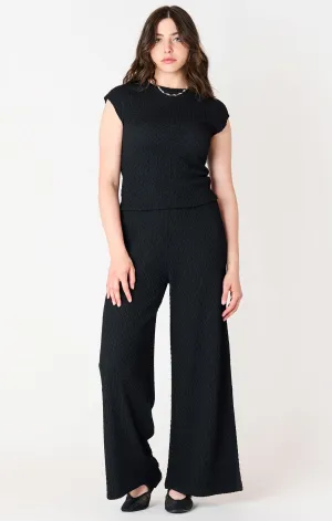 TEXTURED FLOWY WIDE LEG PANTS "BLACK"