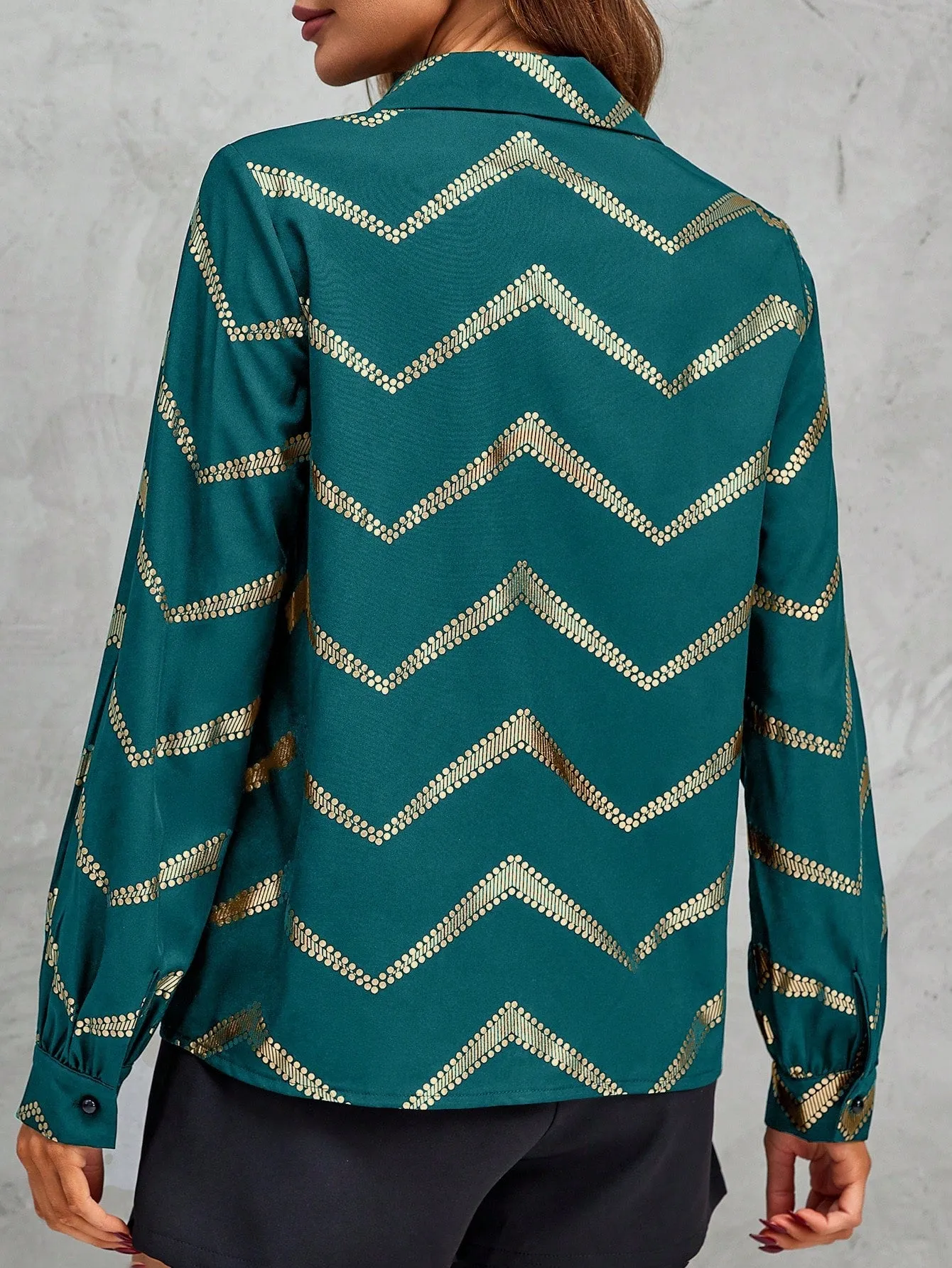 Women'S Lantern Sleeve Shirt With Gold Printed Pattern